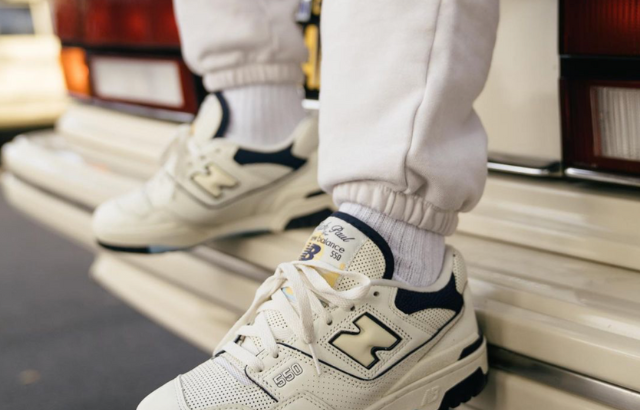 SNEAKER