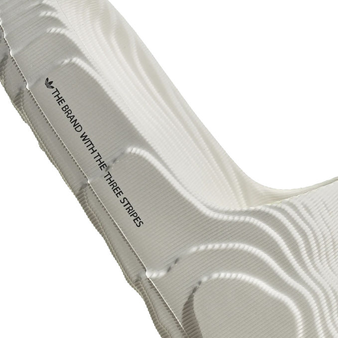 ADILETTE 22 Unisex White Black