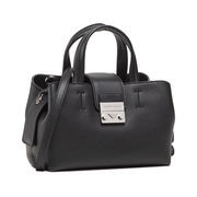 BORSA A TRACOLLA IN ECOPELLE MARTELLATA CON LOGO Donna Nero BORSA A TRACOLLA IN ECOPELLE MARTELLATA CON LOGO Donna Nero