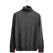 MAGLIA DOLCEVITA CON TOPPE SUI GOMITI MAGLIA DOLCEVITA CON TOPPE SUI GOMITI