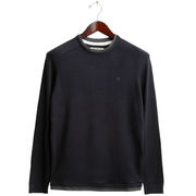 MAGLIA GIROCOLLO RAGLAN CON DETTAGLI A CONTRATSO MAGLIA GIROCOLLO RAGLAN CON DETTAGLI A CONTRATSO