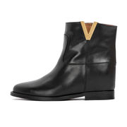STIVALETTO CON INIZIALE IN METALLO Donna Nero STIVALETTO CON INIZIALE IN METALLO Donna Nero